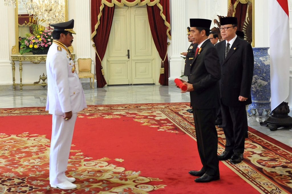 Pengesahan jabatan baru yang di lantik oleh Presiden RI Kepada Dr. H. Nurdin Basirun. S.Sos, M.Si sebagai gubernur Kepri